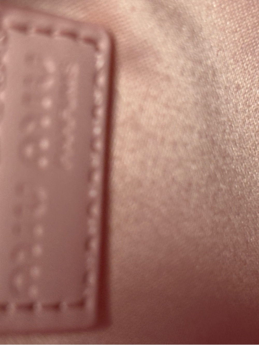 Miu Miu blush pink pouch with tonal logo patch - Picture 4 of 5